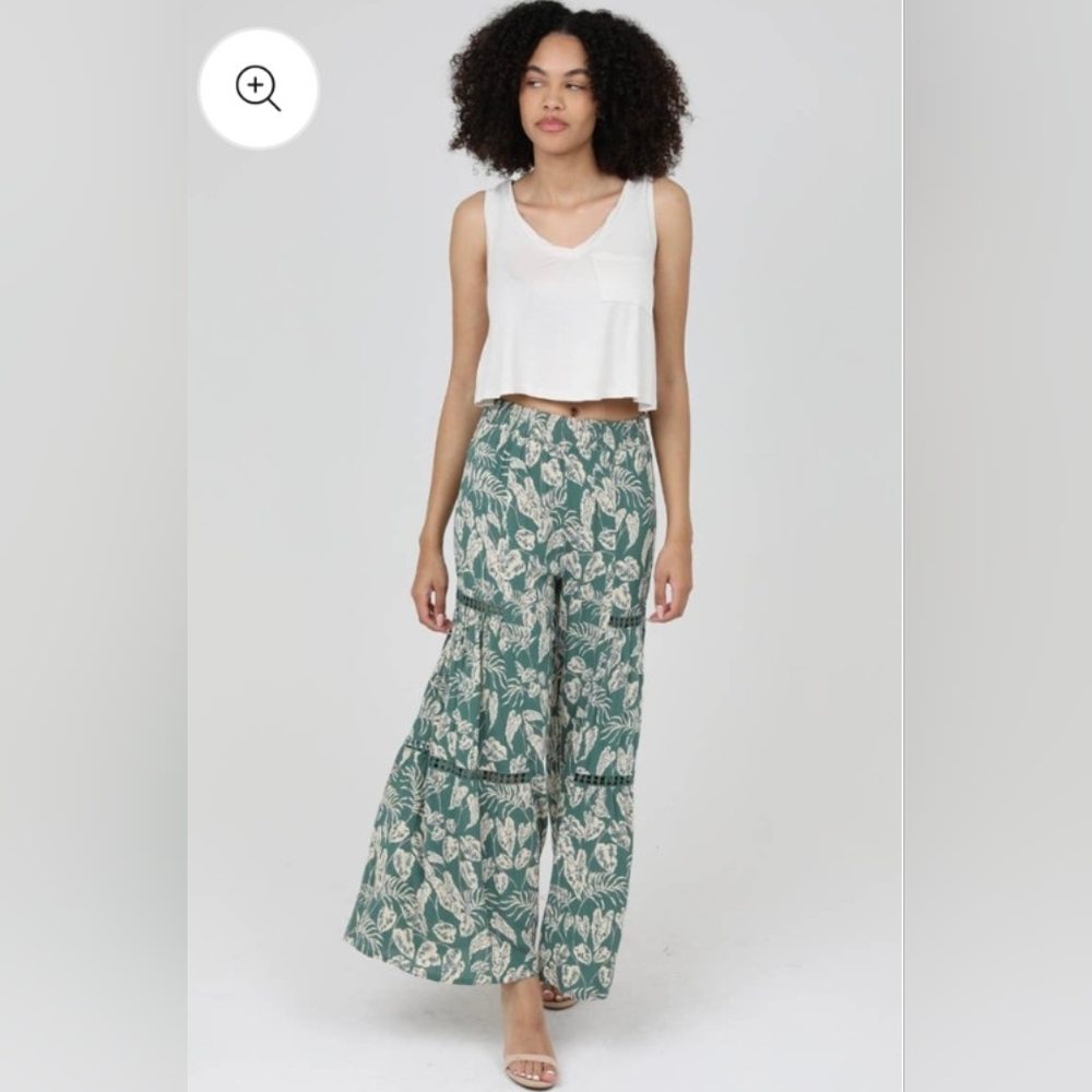 Ultra Wide Leg Crochet Insert Leaf Print Pants